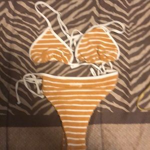 Billabong this seasons look gently worn once